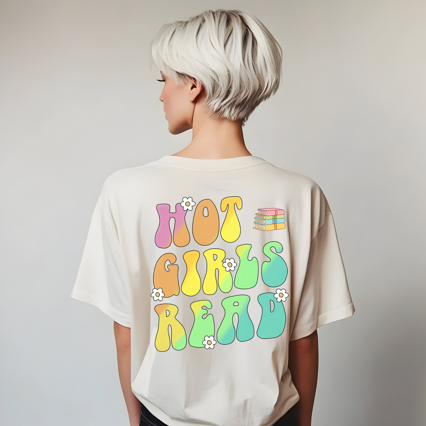 Hot girls read tee